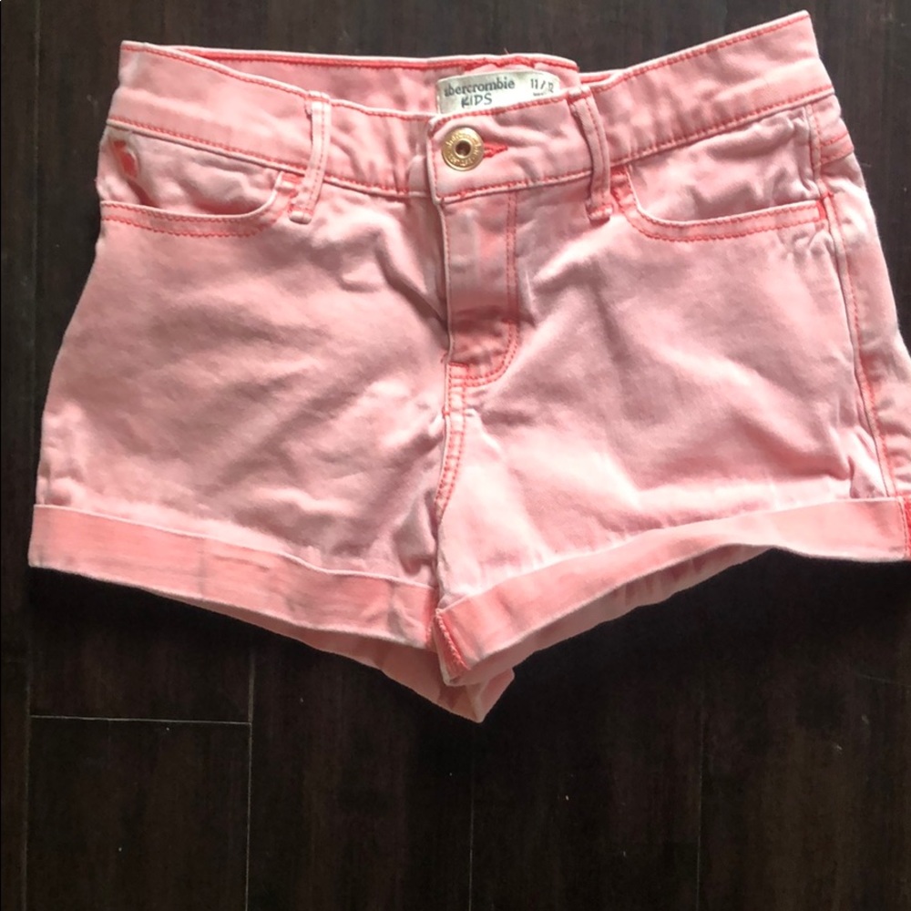 kids cute salmon colored shorts